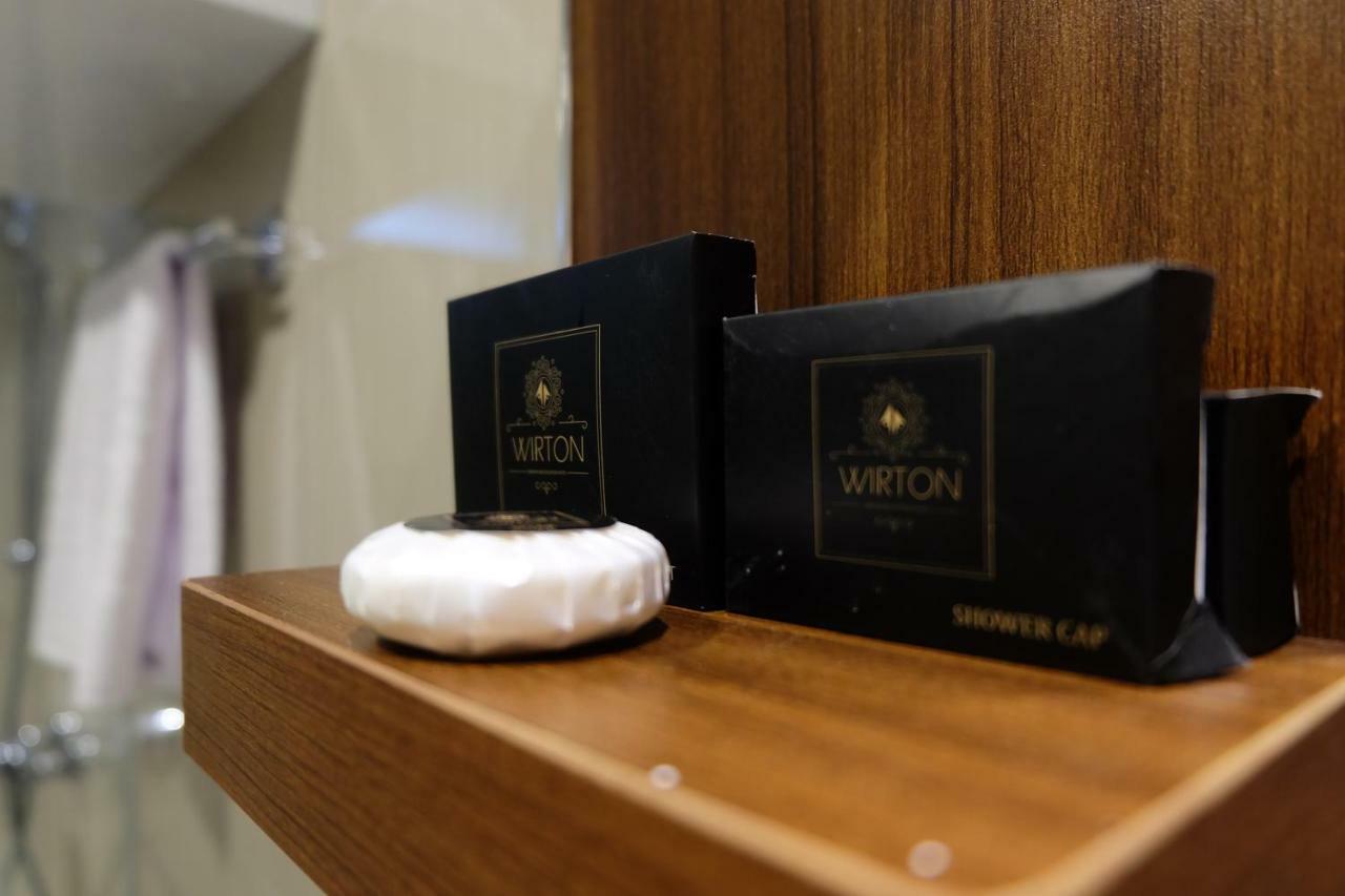 Wirton Seminyak Hotel Denpasar  Ngoại thất bức ảnh